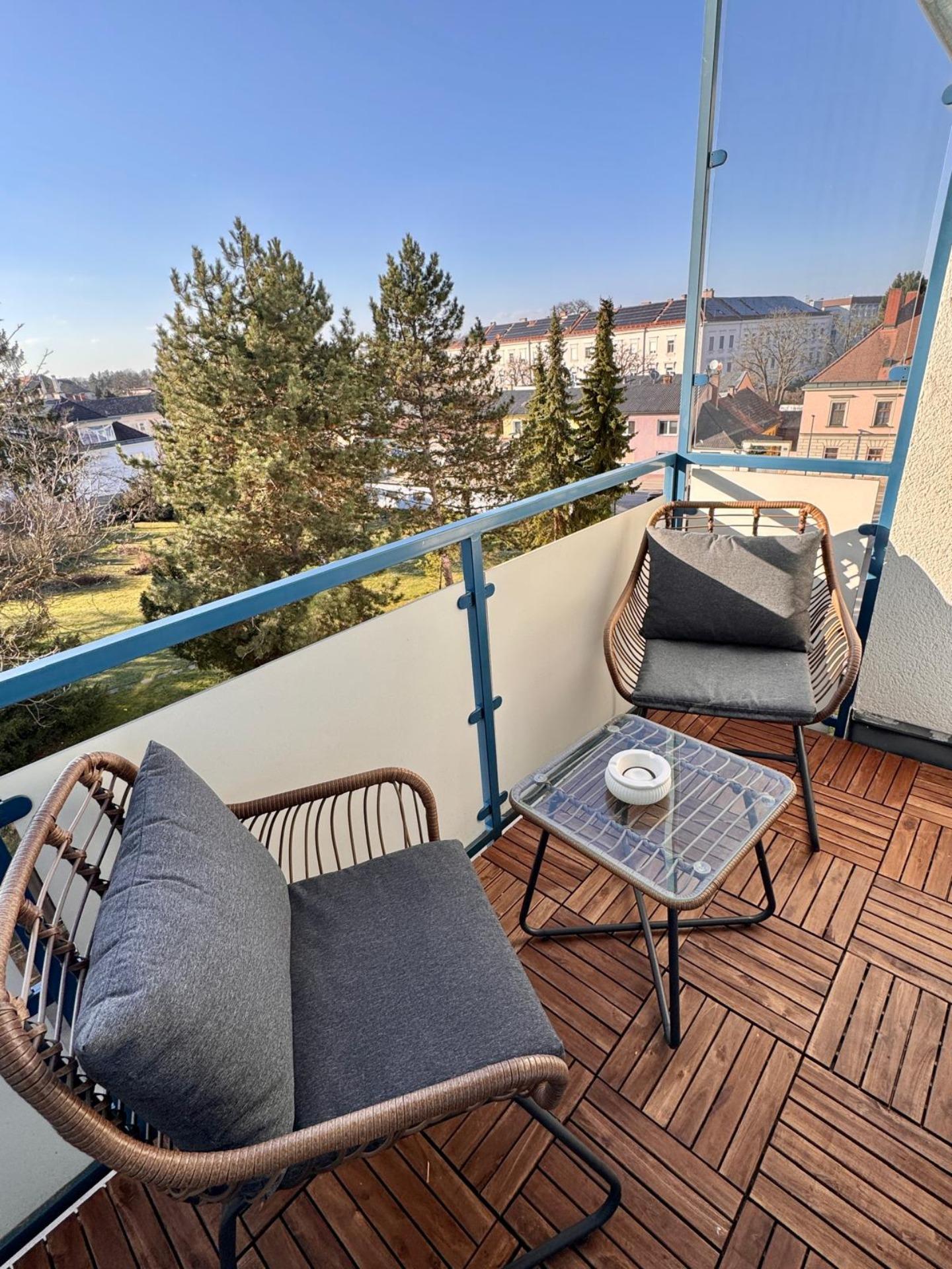 Zentral & im Gr&uuml;nen &ndash; moderne Balkonwohnung nahe Wien